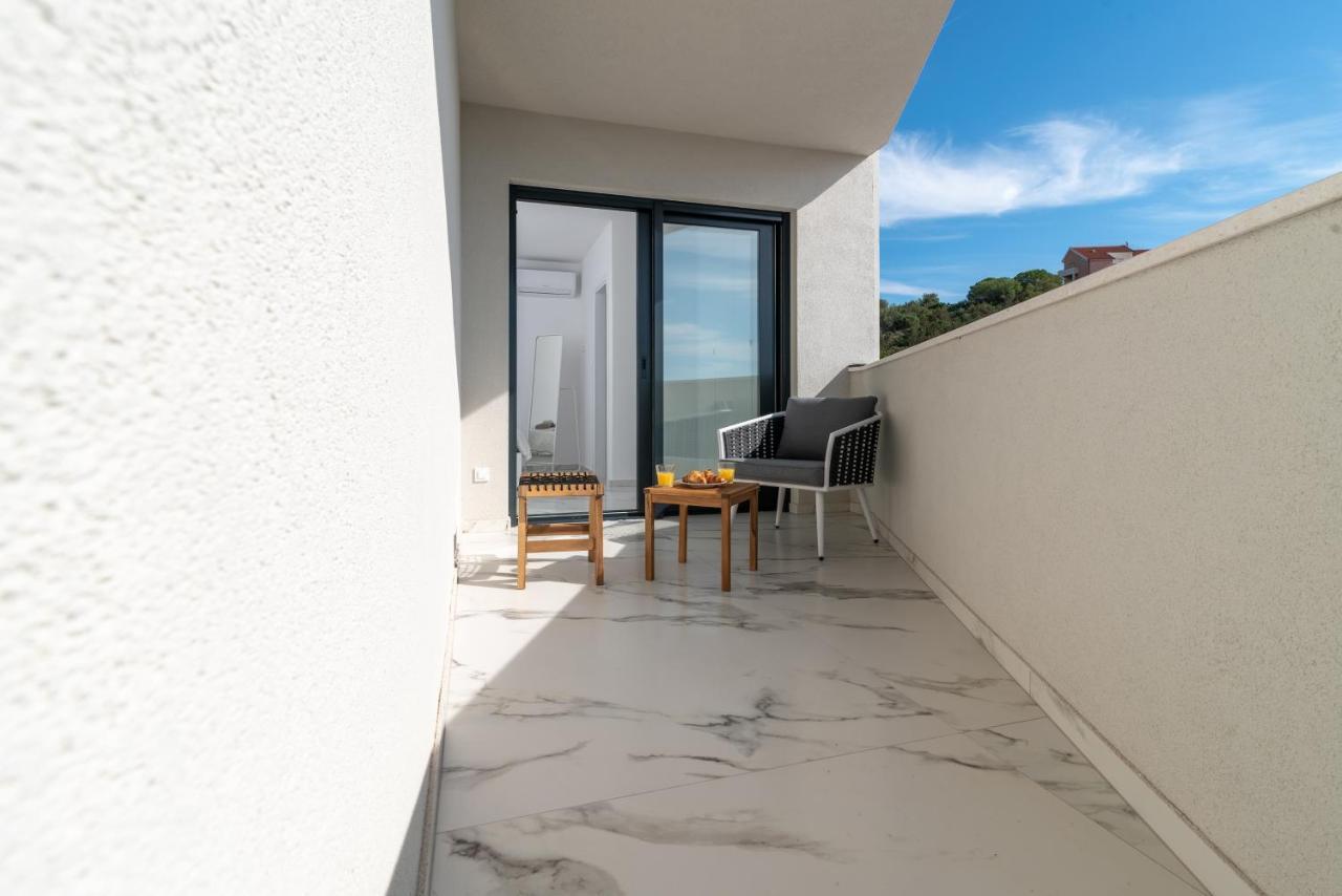 Lavender Tree - Luxury Apartments Traù Esterno foto