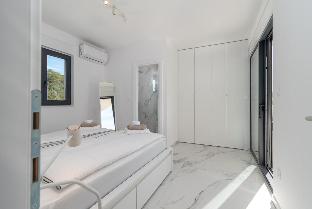 Lavender Tree - Luxury Apartments Traù Esterno foto